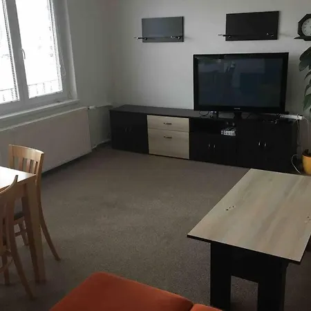 Family With Garden And Parking Spot Apartman České Budějovice